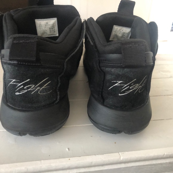 Air Jordan 2020 "Flight" Basketball Shoes - Picture 2 of 3